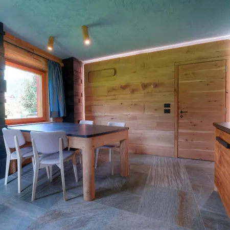 Tana Del Picchio Apartment Falcade