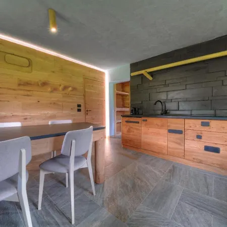 Tana Del Picchio Apartment Falcade