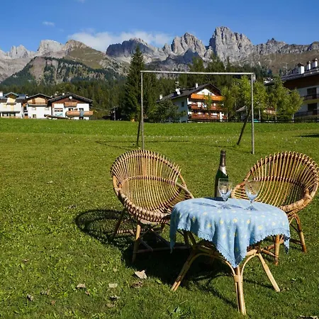 Tana Del Picchio Apartment Falcade