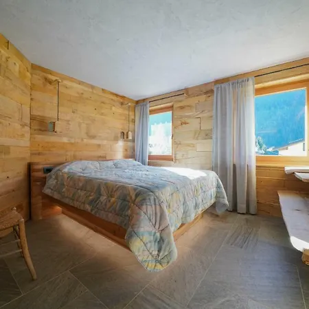 Tana Del Picchio Falcade